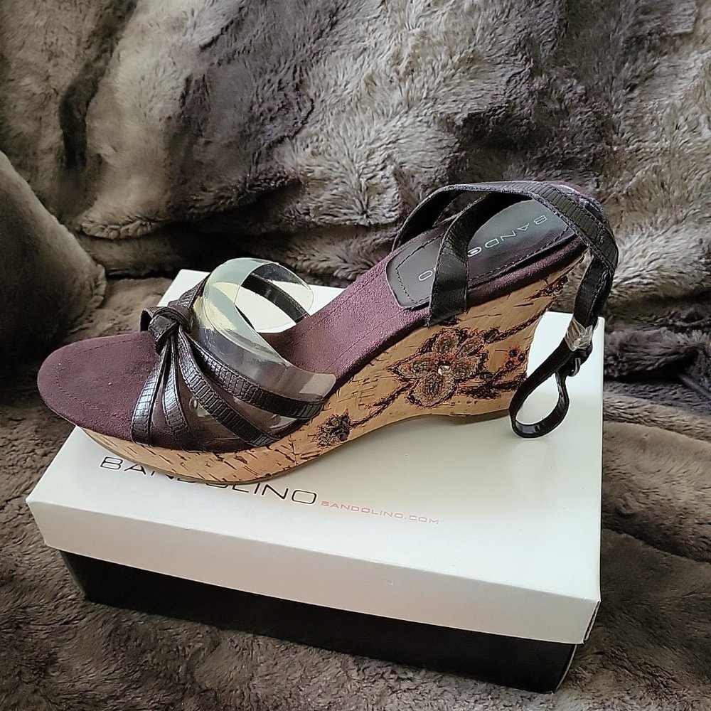 Bandolino Strappy Wedge Embellished Sandals Size 11